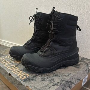 The North Face Mens Chilkat 400 Winter Snow Boot